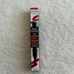 NYX Dazed & Diffused Lipstick - Bold Red